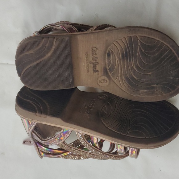 Shoes - Picture 4 of 4